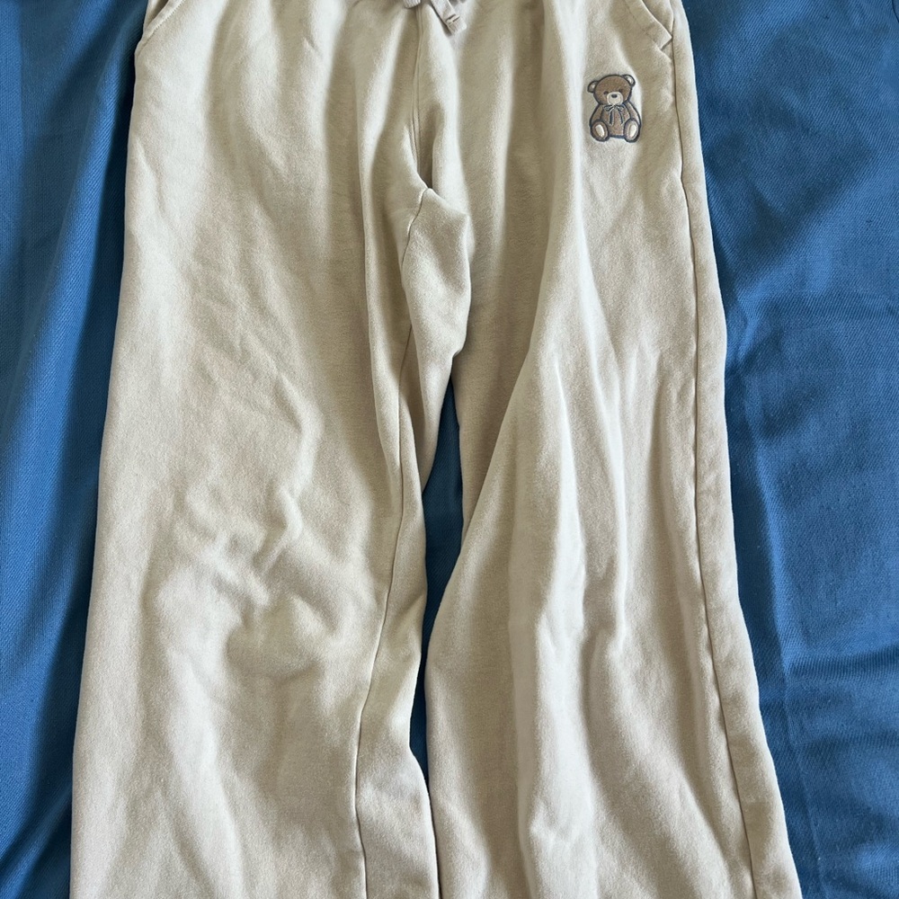 Rare Hollister Teddy Bear Embroidery Sweats
